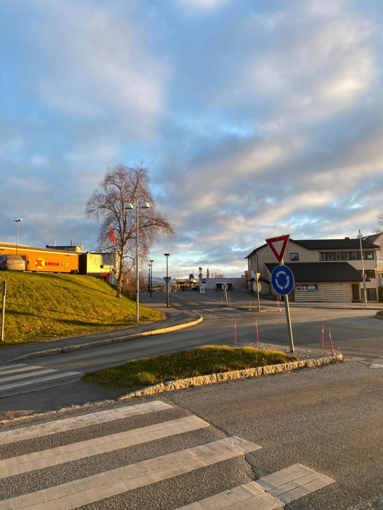 Bardufoss Hotell Exterior foto